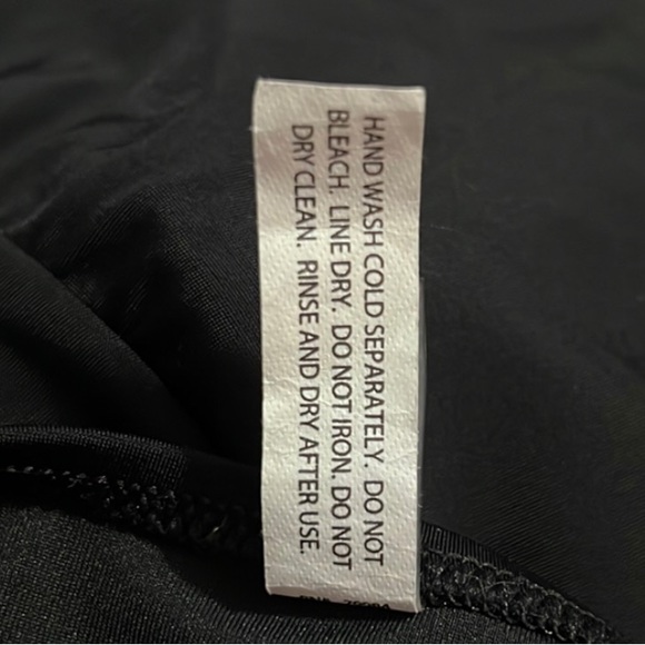 Black SOMA One Piece black Swim Suit Size 10 Bathing suit Beach Pool Vacation - Picture 10 of 14